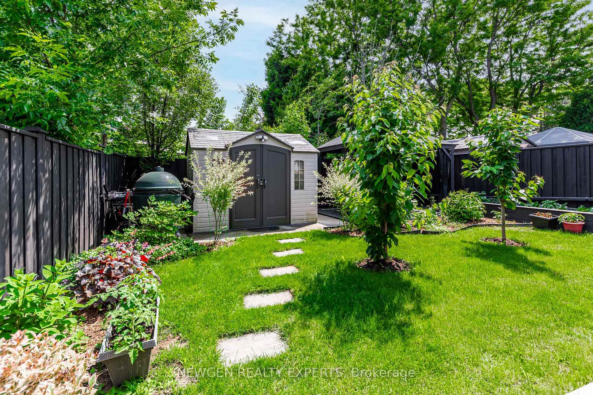 Photo 22 of 25 Bruce Beer Drive, Brampton, Madoc — HOMEH