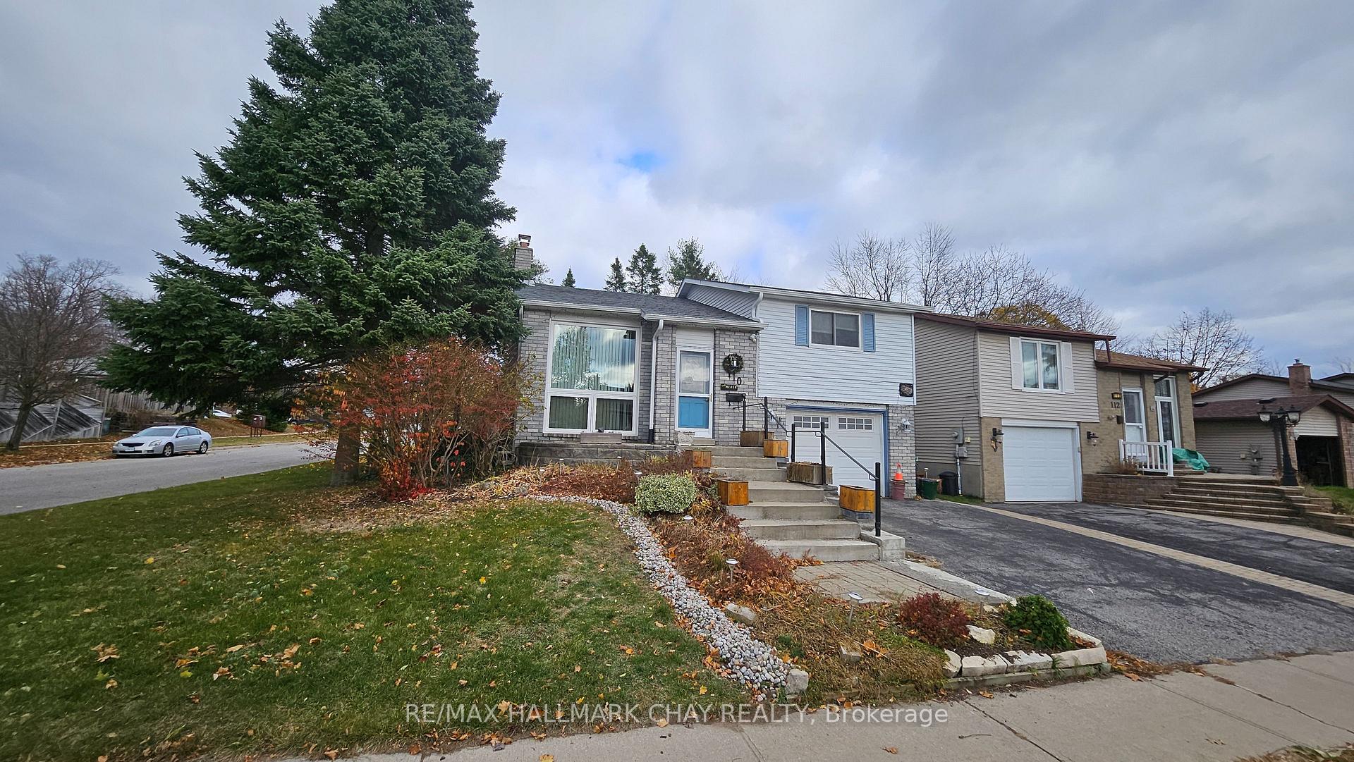 Photo 1 of 110 Shakespeare Crescent, Barrie, Letitia Heights — HOMEH