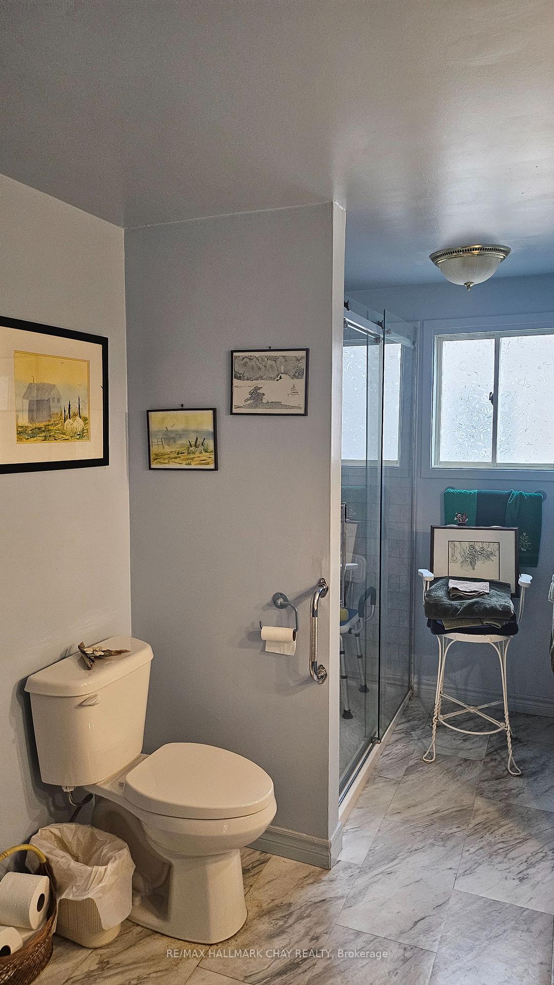 Photo 26 of 110 Shakespeare Crescent, Barrie, Letitia Heights — HOMEH
