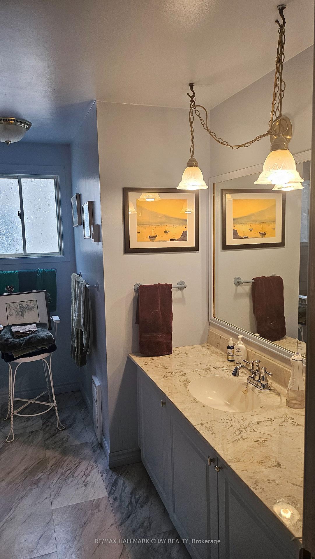 Photo 29 of 110 Shakespeare Crescent, Barrie, Letitia Heights — HOMEH