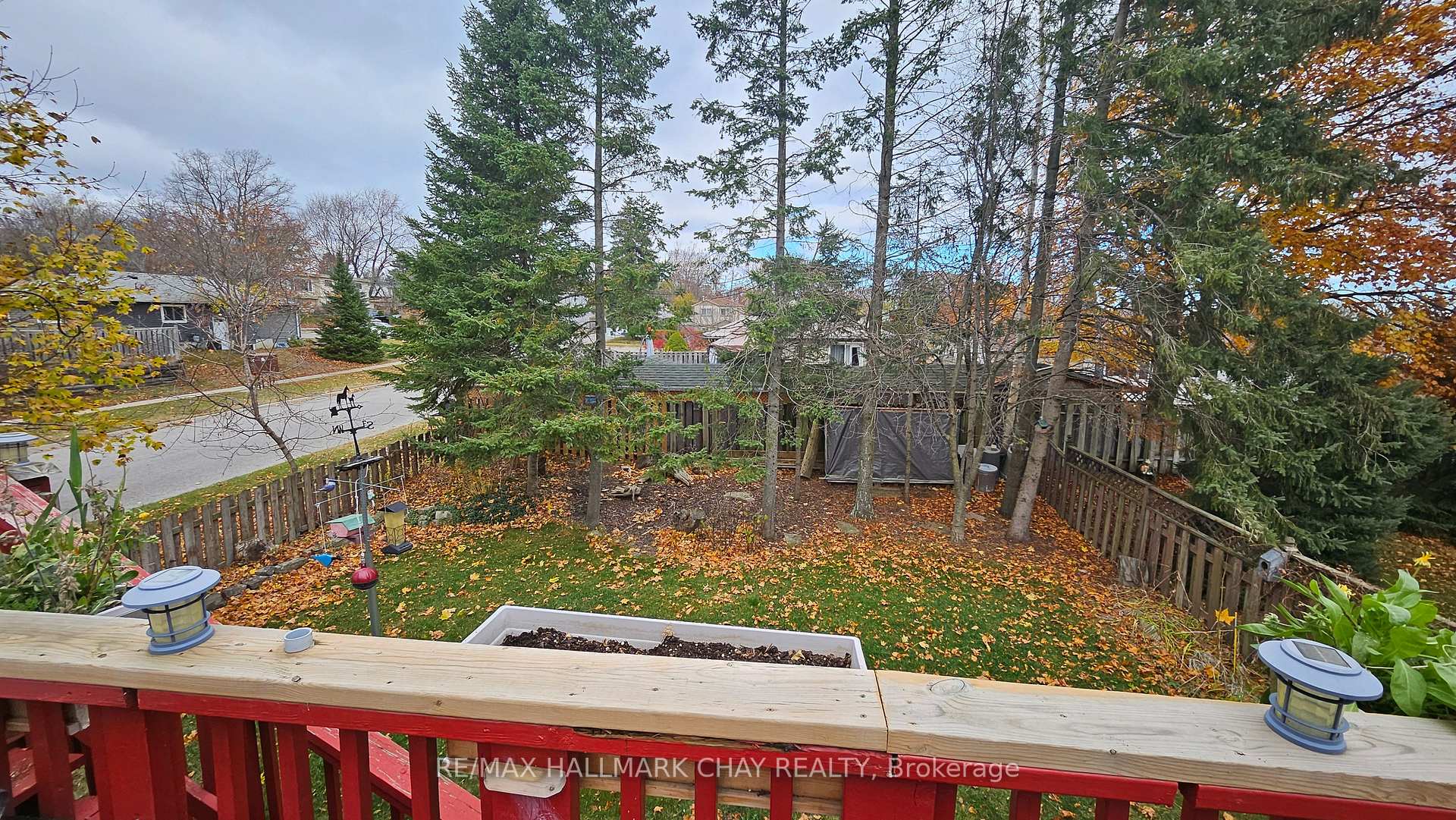 Photo 31 of 110 Shakespeare Crescent, Barrie, Letitia Heights — HOMEH