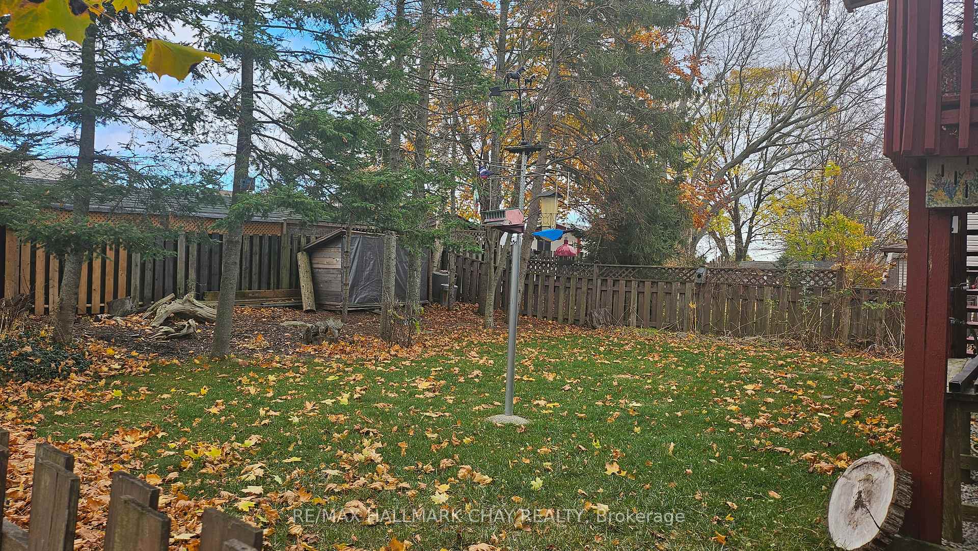 Photo 33 of 110 Shakespeare Crescent, Barrie, Letitia Heights — HOMEH