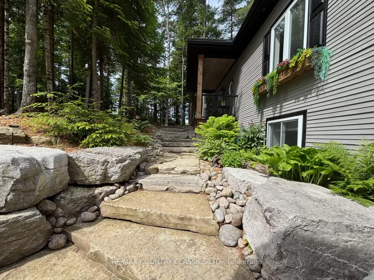 Photo 13 of 322B Lauretta Lane, Faraday — HOMEH