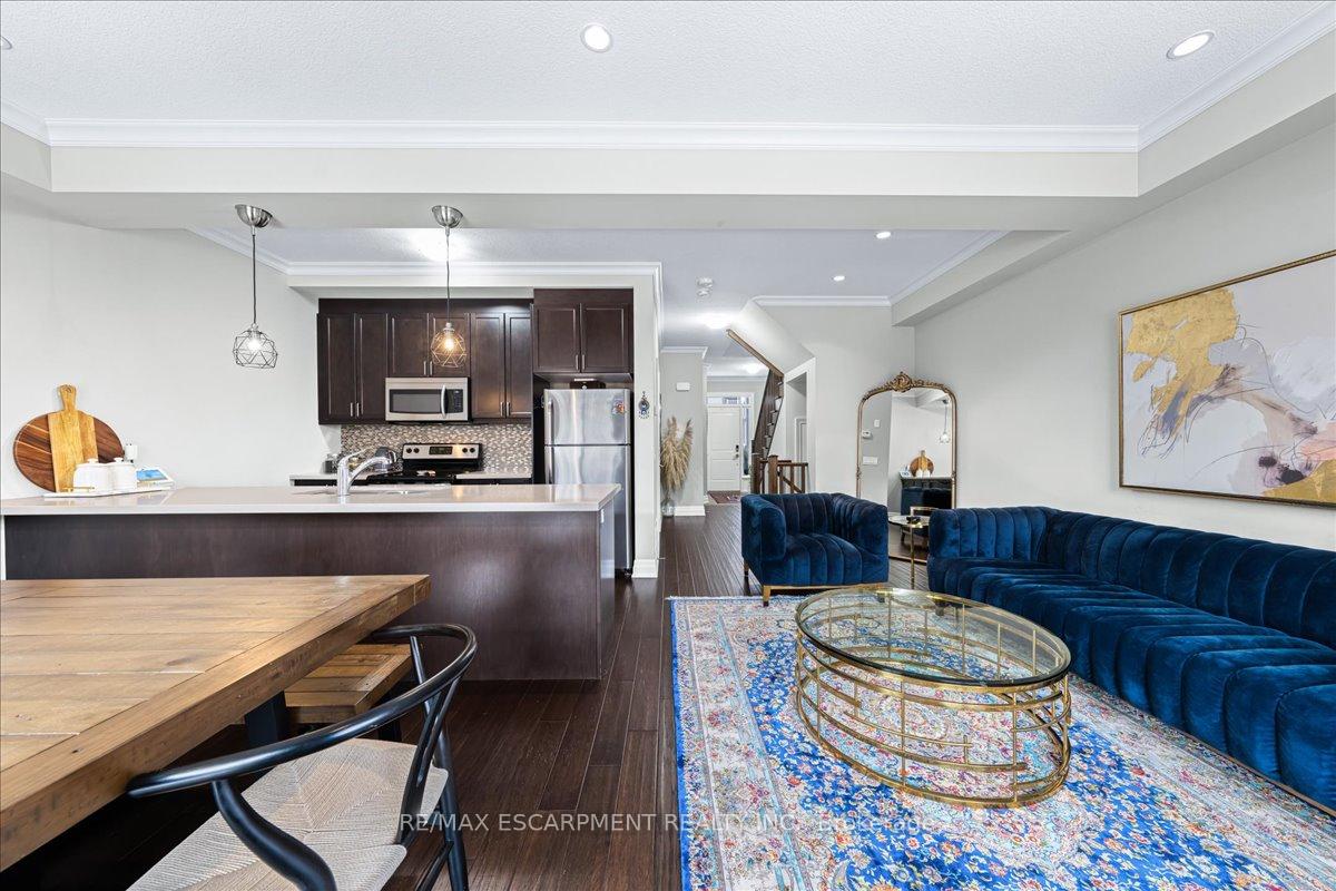 Photo 11 of 75 Southshore Crescent, Hamilton, Stoney Creek — HOMEH