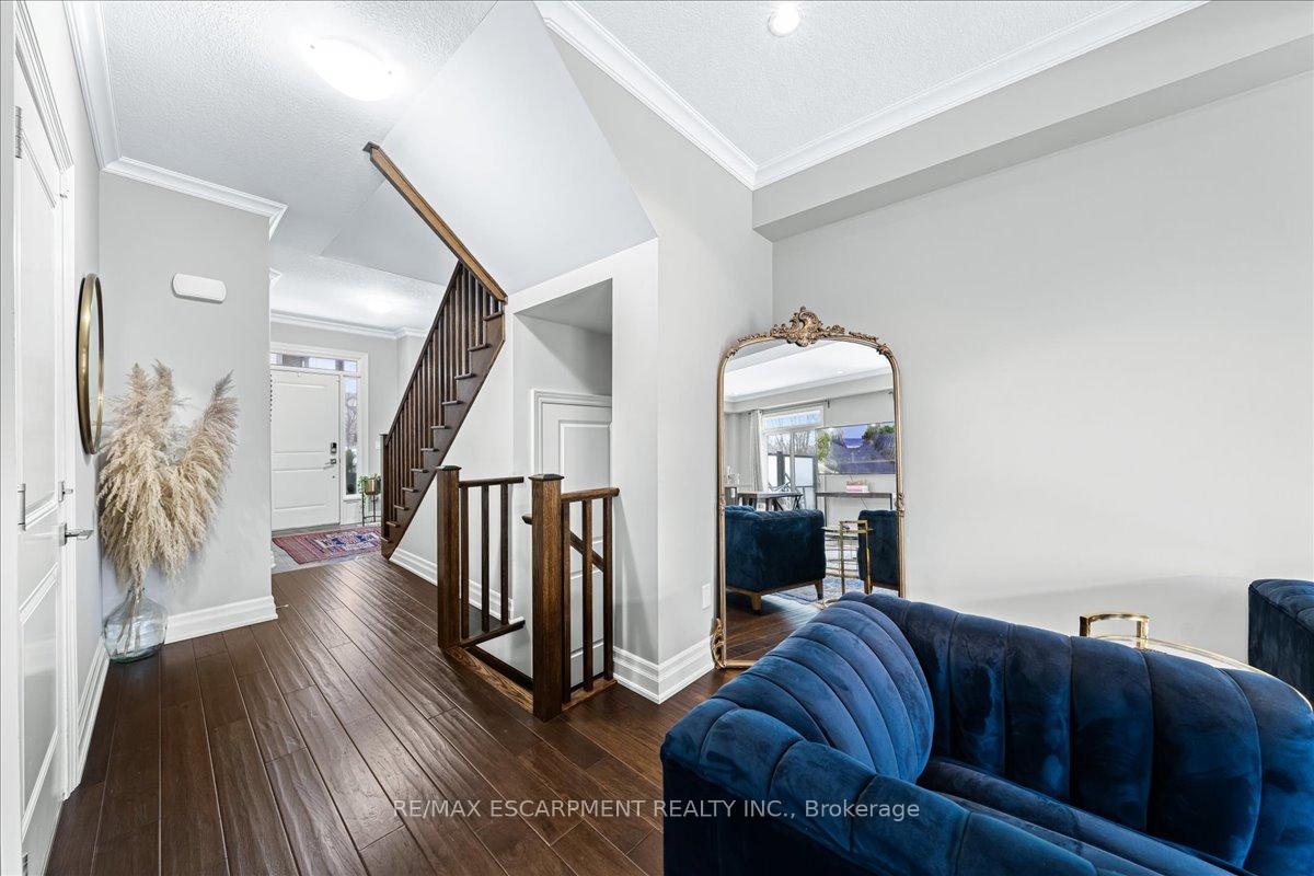 Photo 14 of 75 Southshore Crescent, Hamilton, Stoney Creek — HOMEH
