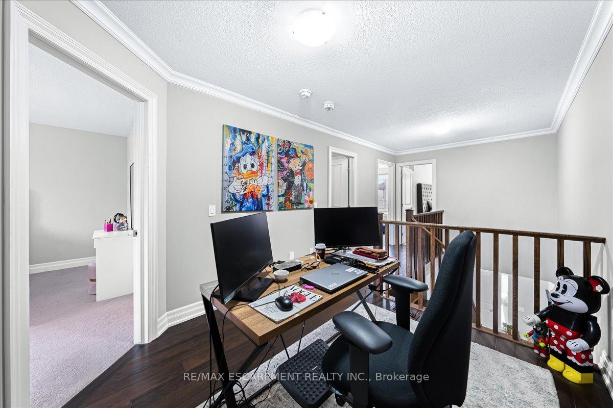 Photo 21 of 75 Southshore Crescent, Hamilton, Stoney Creek — HOMEH