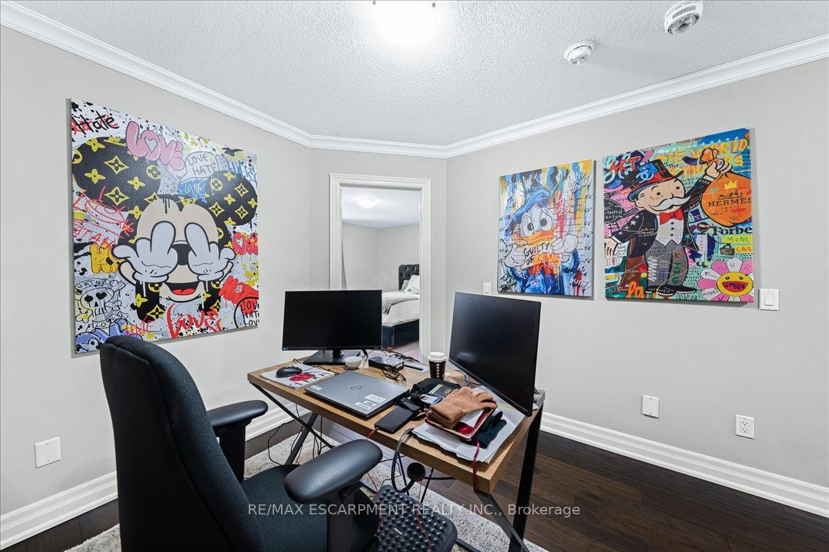 Photo 22 of 75 Southshore Crescent, Hamilton, Stoney Creek — HOMEH