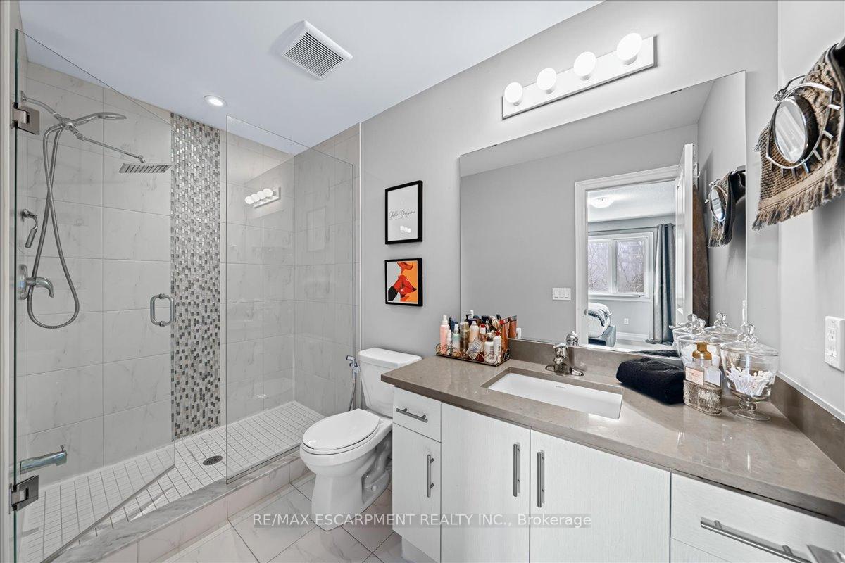 Photo 27 of 75 Southshore Crescent, Hamilton, Stoney Creek — HOMEH