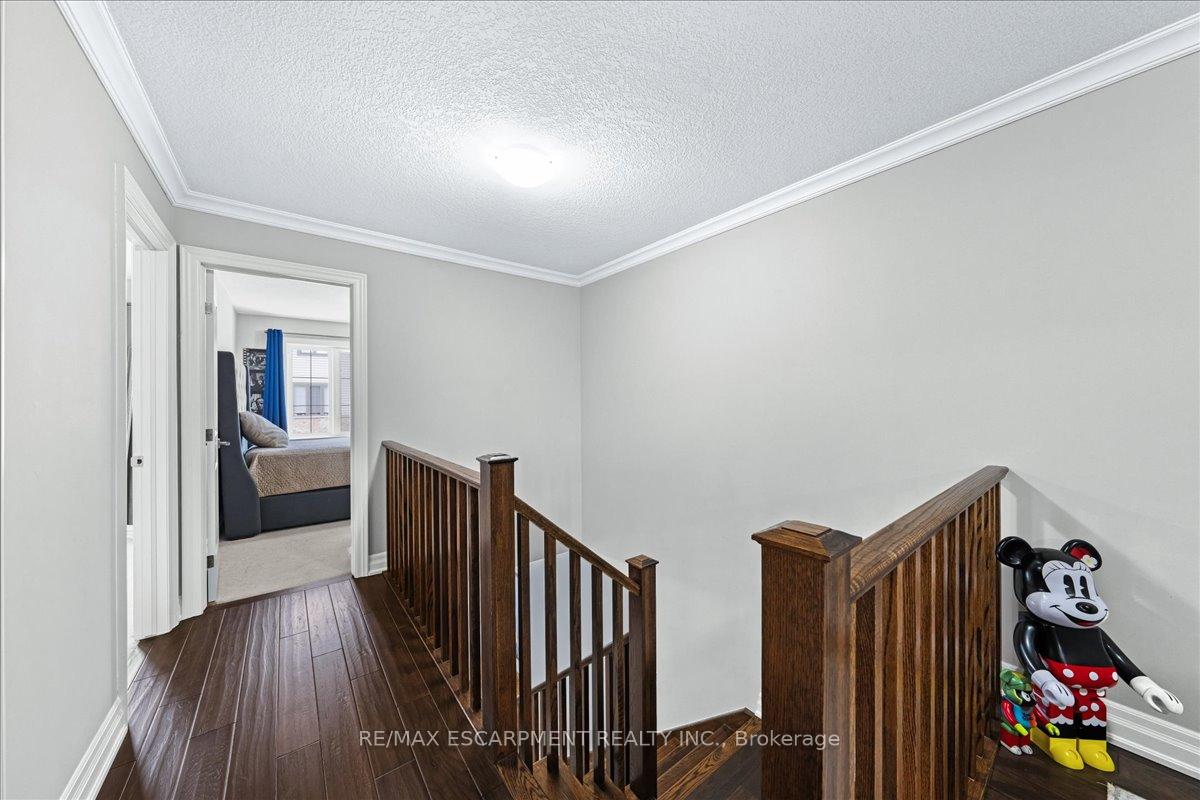 Photo 31 of 75 Southshore Crescent, Hamilton, Stoney Creek — HOMEH