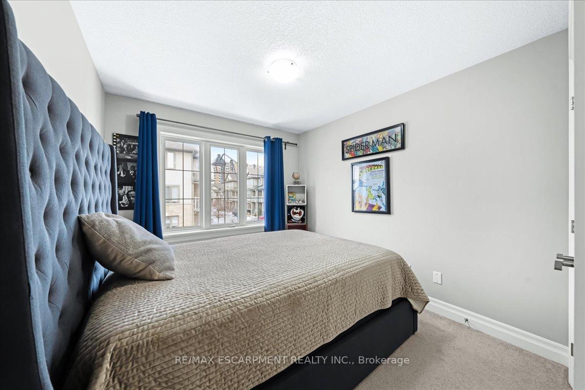 Photo 32 of 75 Southshore Crescent, Hamilton, Stoney Creek — HOMEH