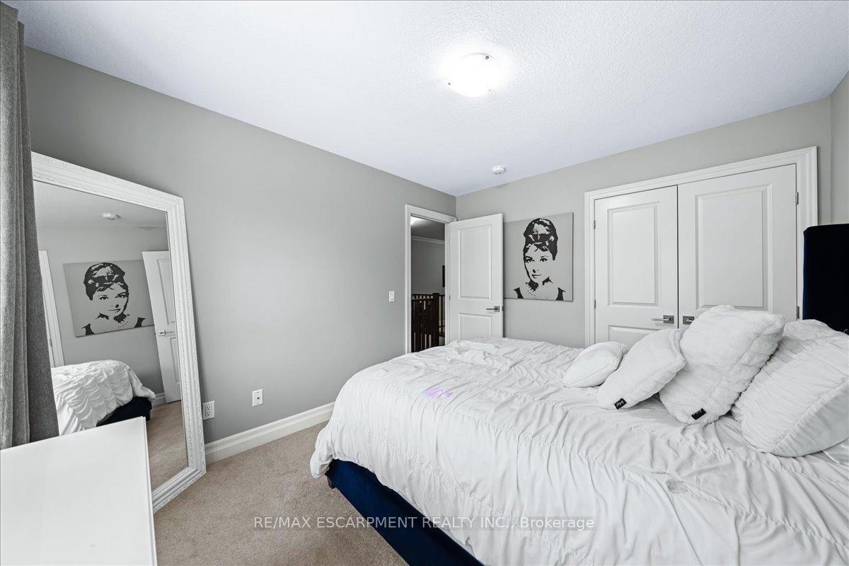 Photo 40 of 75 Southshore Crescent, Hamilton, Stoney Creek — HOMEH