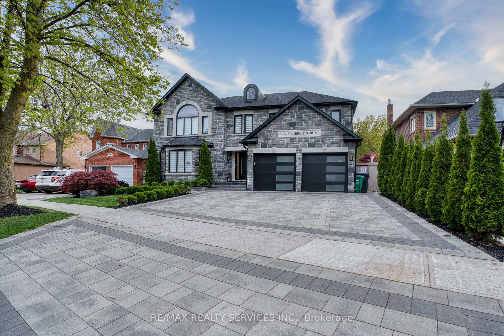 Photo 1 of 21 Inder Heights Drive, Brampton, Snelgrove — HOMEH