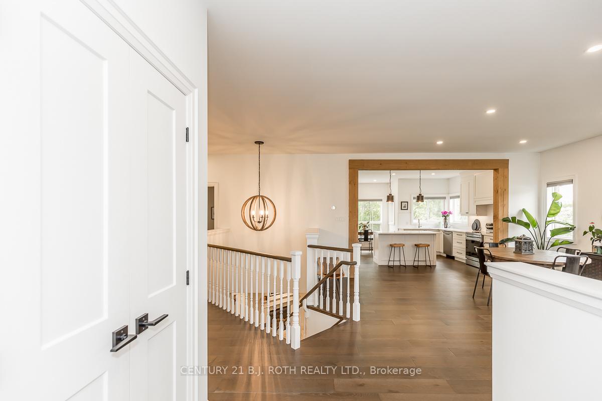 Photo 3 of 268 Dock Road, Barrie, Painswick South — HOMEH