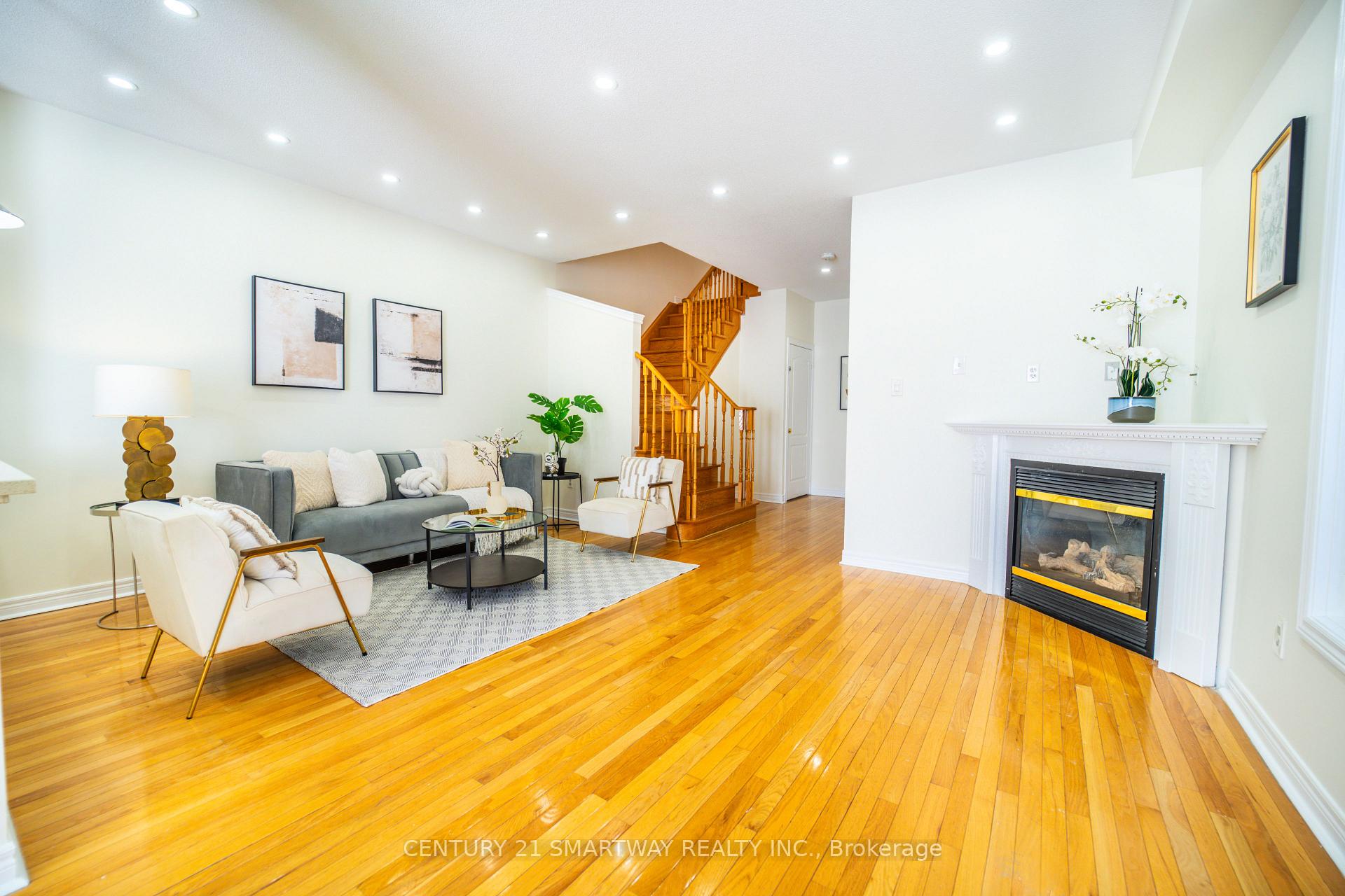 Photo 9 of 5 Rocky Point Crescent, Brampton, Madoc — HOMEH
