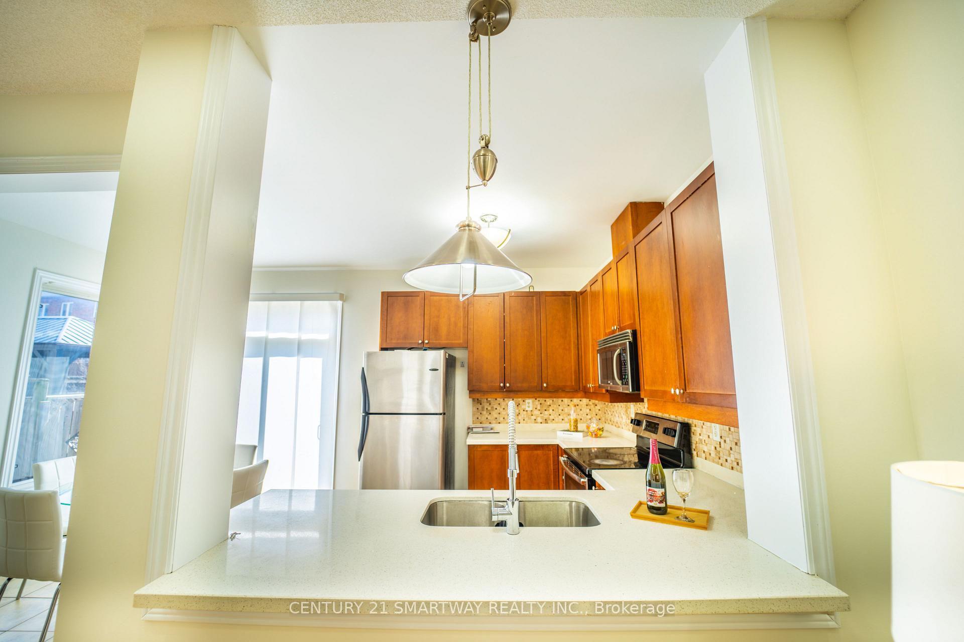 Photo 12 of 5 Rocky Point Crescent, Brampton, Madoc — HOMEH