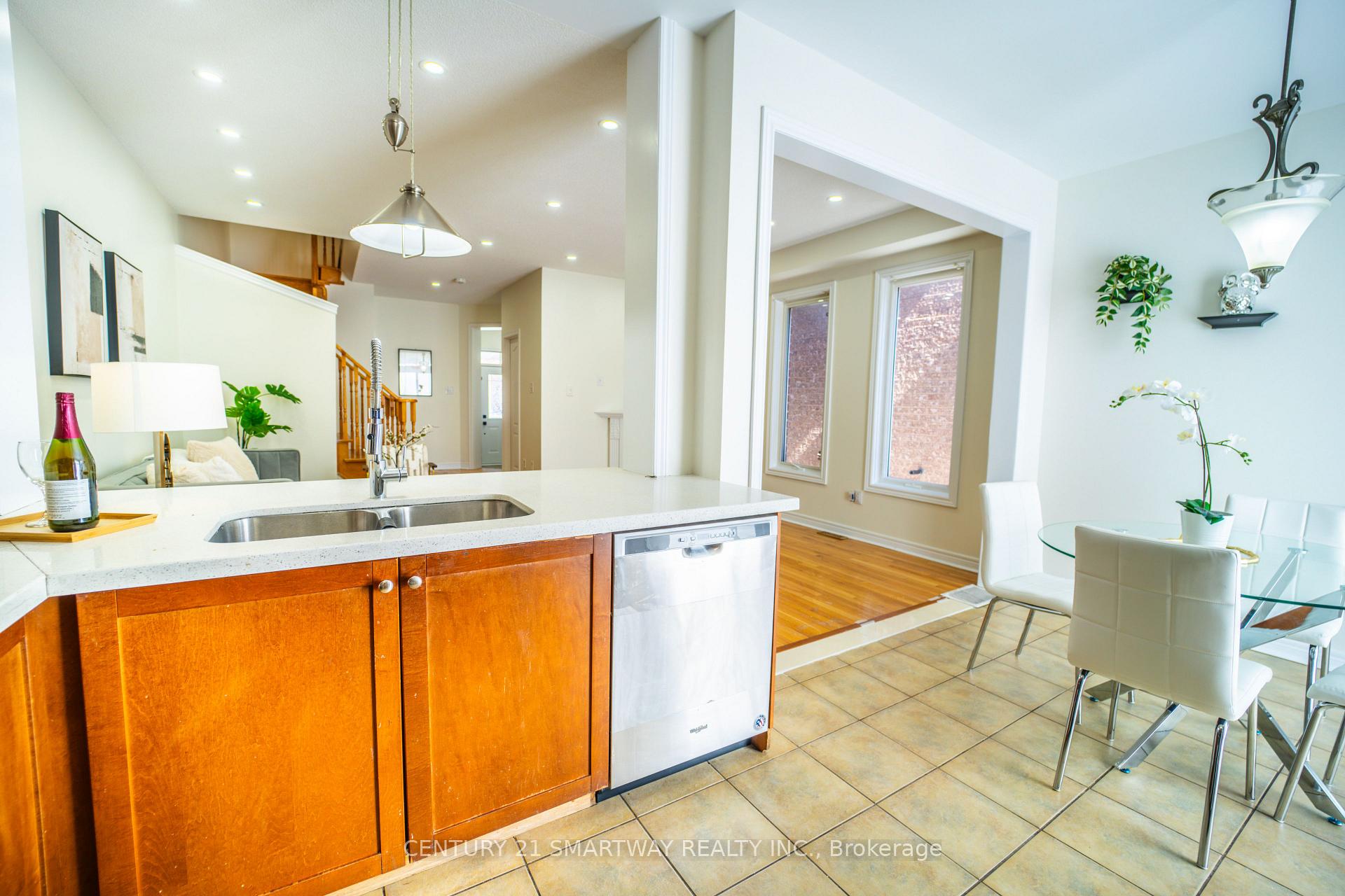 Photo 17 of 5 Rocky Point Crescent, Brampton, Madoc — HOMEH