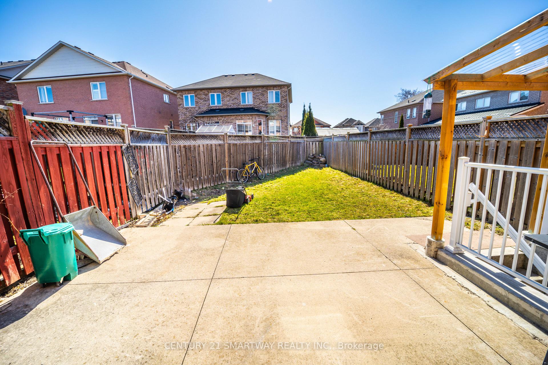 Photo 22 of 5 Rocky Point Crescent, Brampton, Madoc — HOMEH