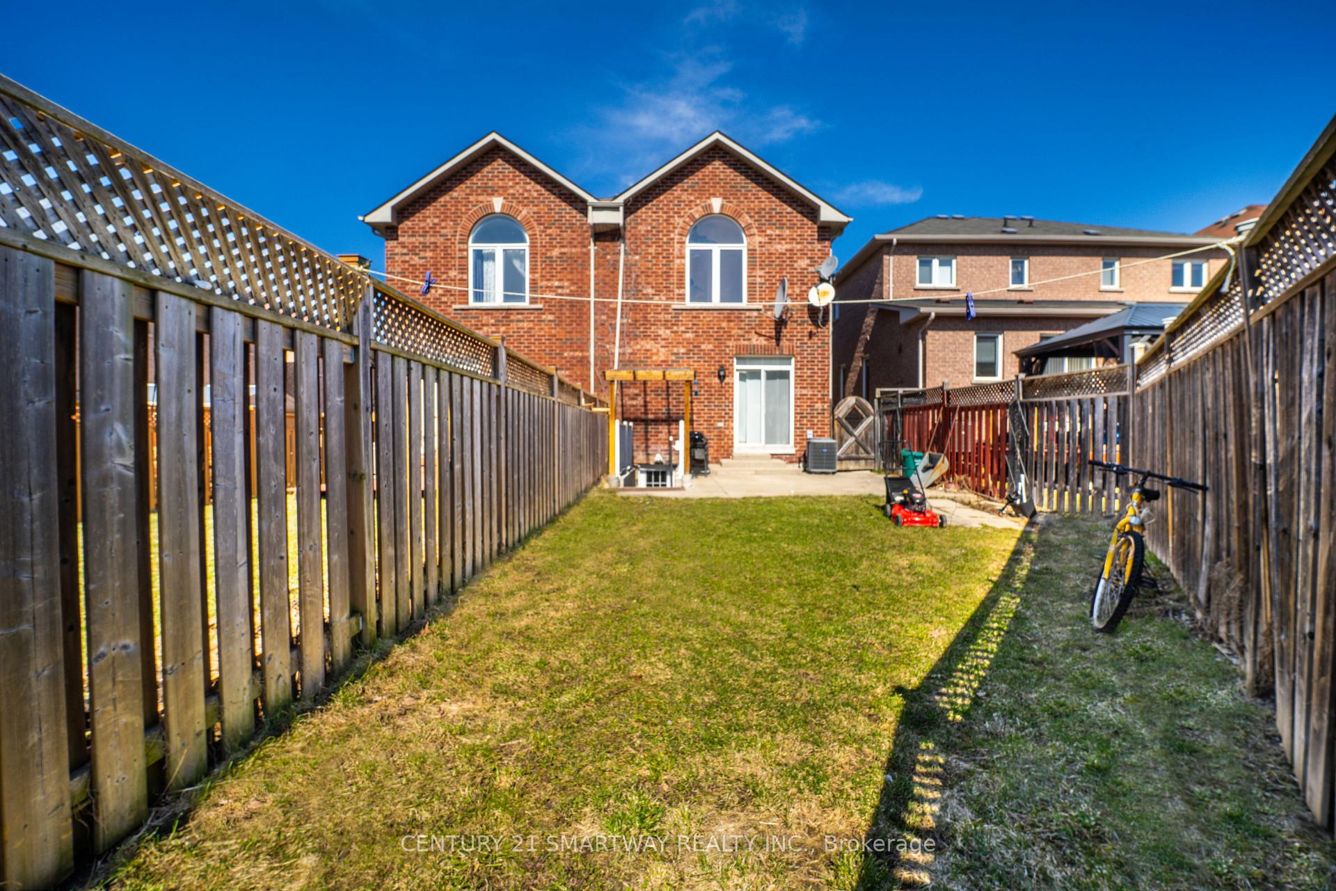 Photo 23 of 5 Rocky Point Crescent, Brampton, Madoc — HOMEH