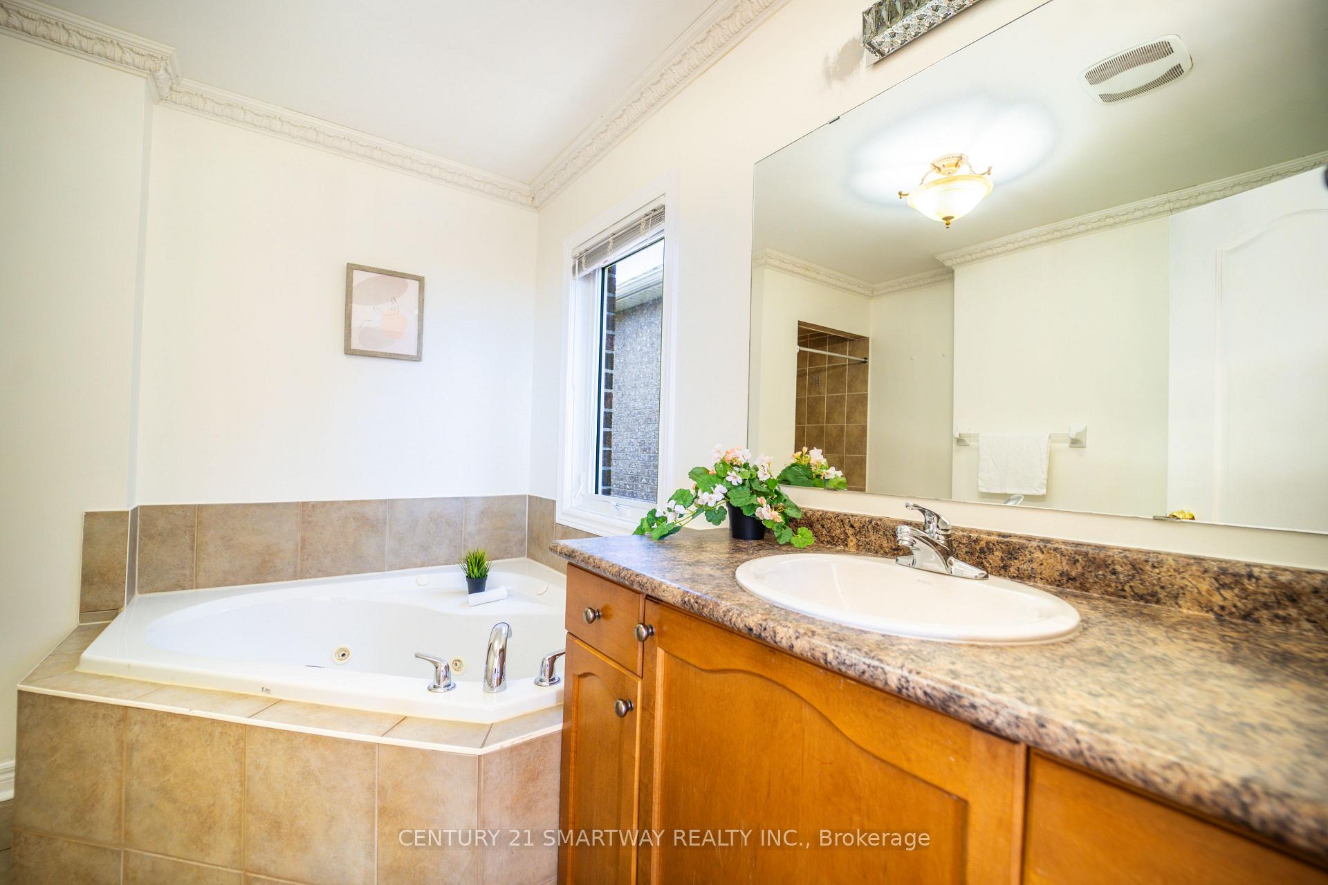 Photo 30 of 5 Rocky Point Crescent, Brampton, Madoc — HOMEH