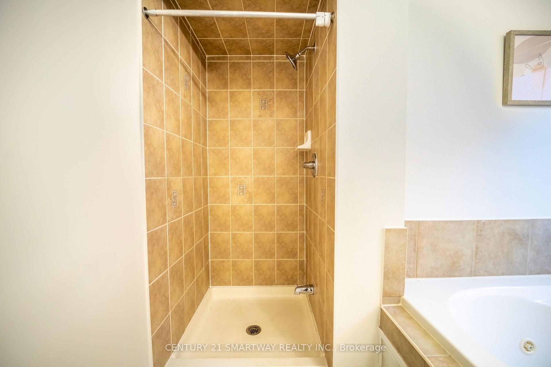 Photo 33 of 5 Rocky Point Crescent, Brampton, Madoc — HOMEH