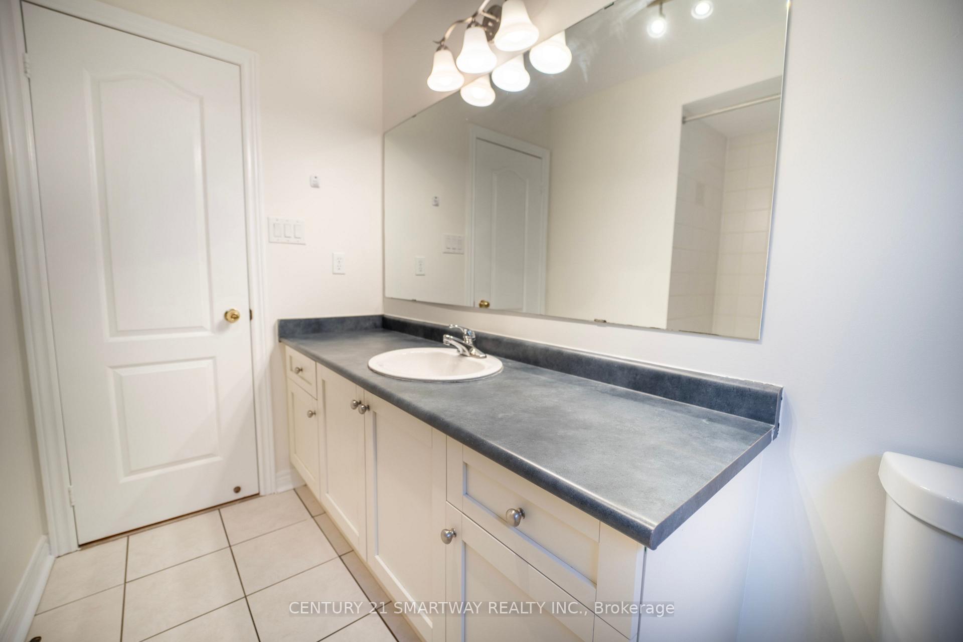 Photo 38 of 5 Rocky Point Crescent, Brampton, Madoc — HOMEH