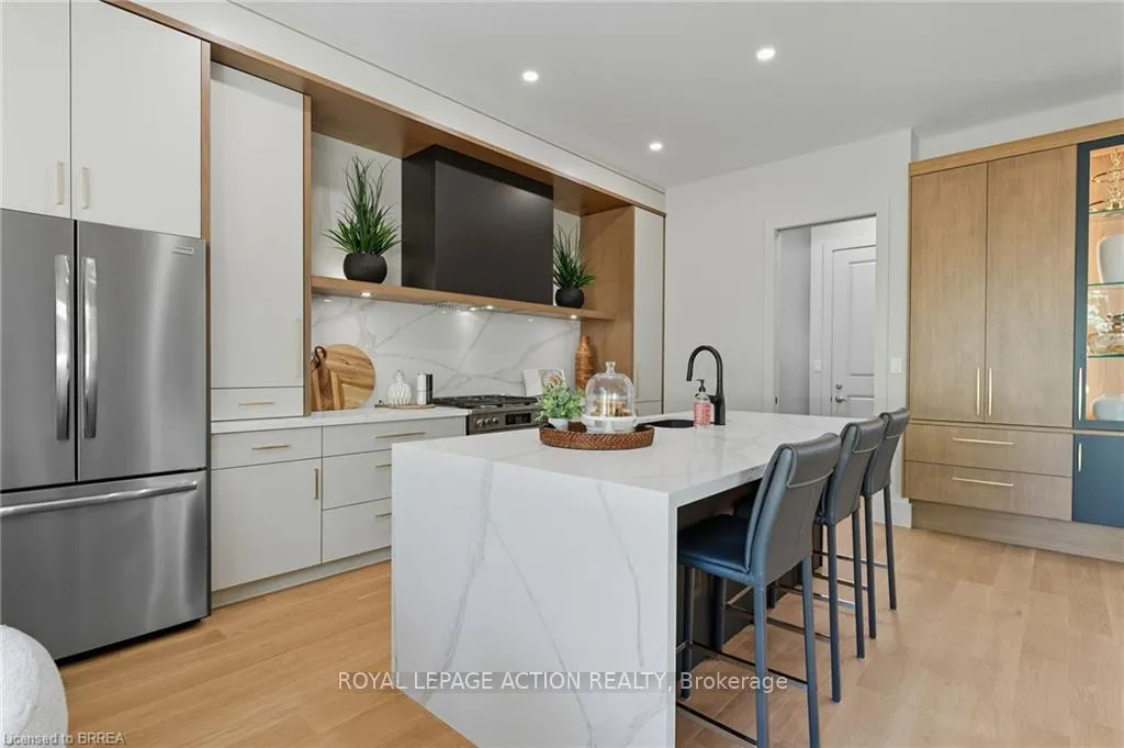 Photo 18 of 141 Parkside Drive, Brantford, Holmesdale-Lansdowne — HOMEH