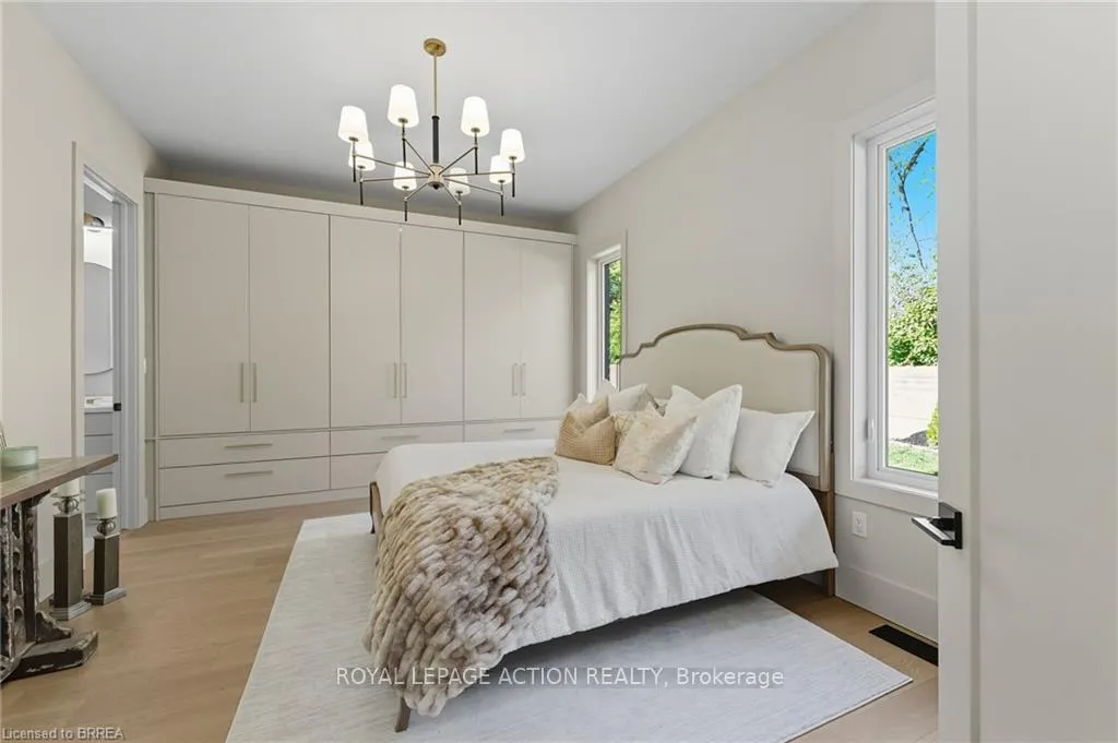 Photo 25 of 141 Parkside Drive, Brantford, Holmesdale-Lansdowne — HOMEH