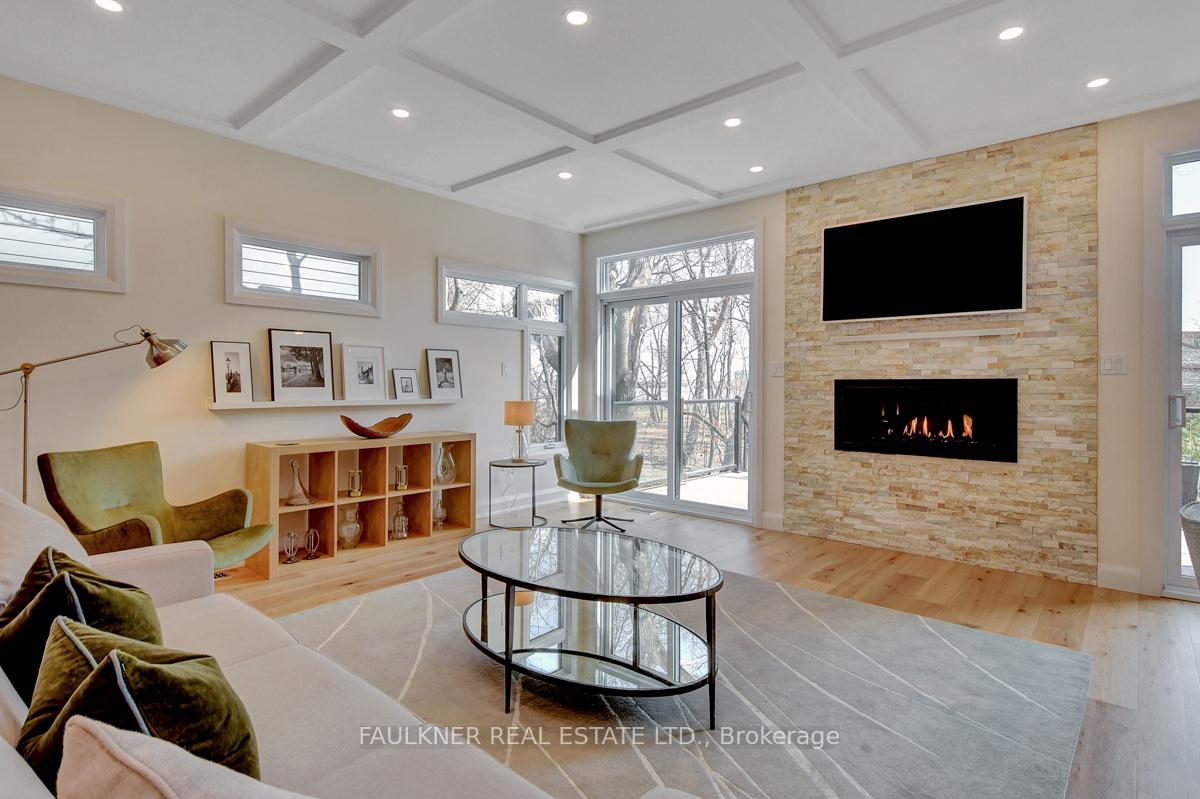 Photo 3 of 41 Aylen Avenue, Ottawa, Woodroffe — HOMEH