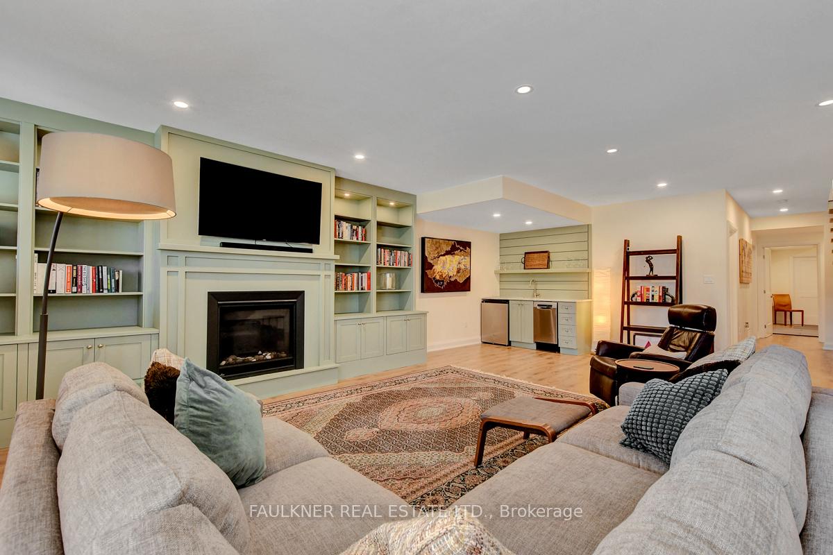 Photo 29 of 41 Aylen Avenue, Ottawa, Woodroffe — HOMEH