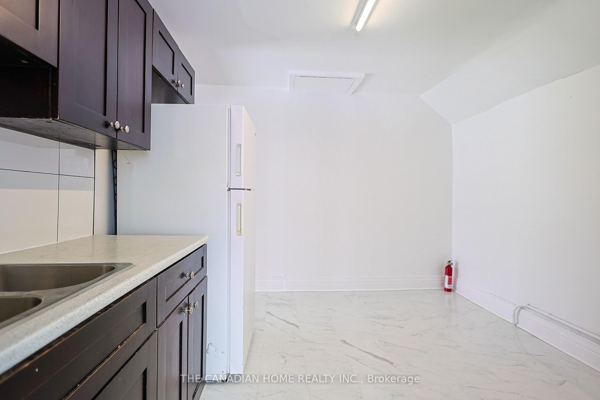 Photo 7 of 176 Church Street, St. Catharines, E. Chester — HOMEH