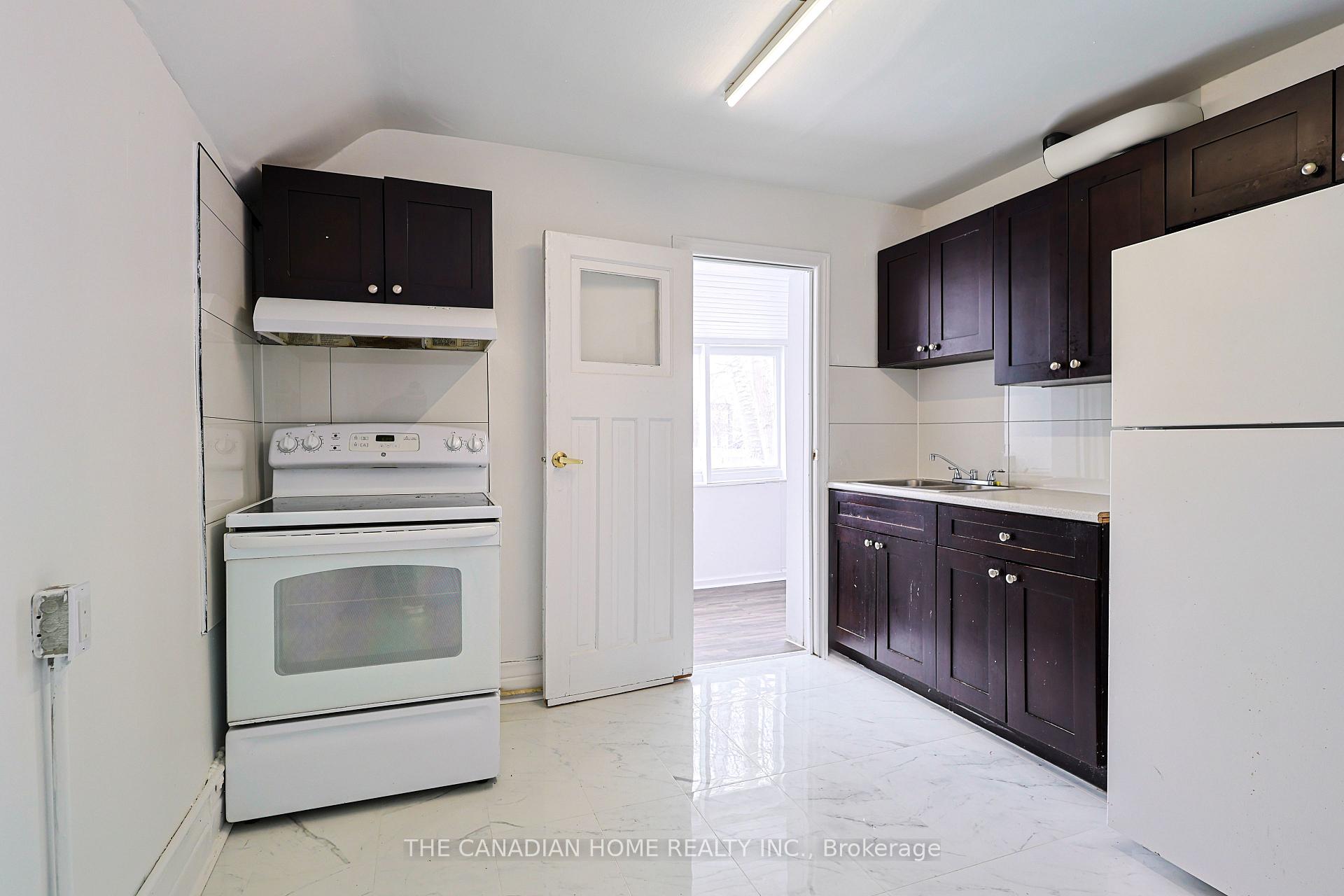 Photo 8 of 176 Church Street, St. Catharines, E. Chester — HOMEH