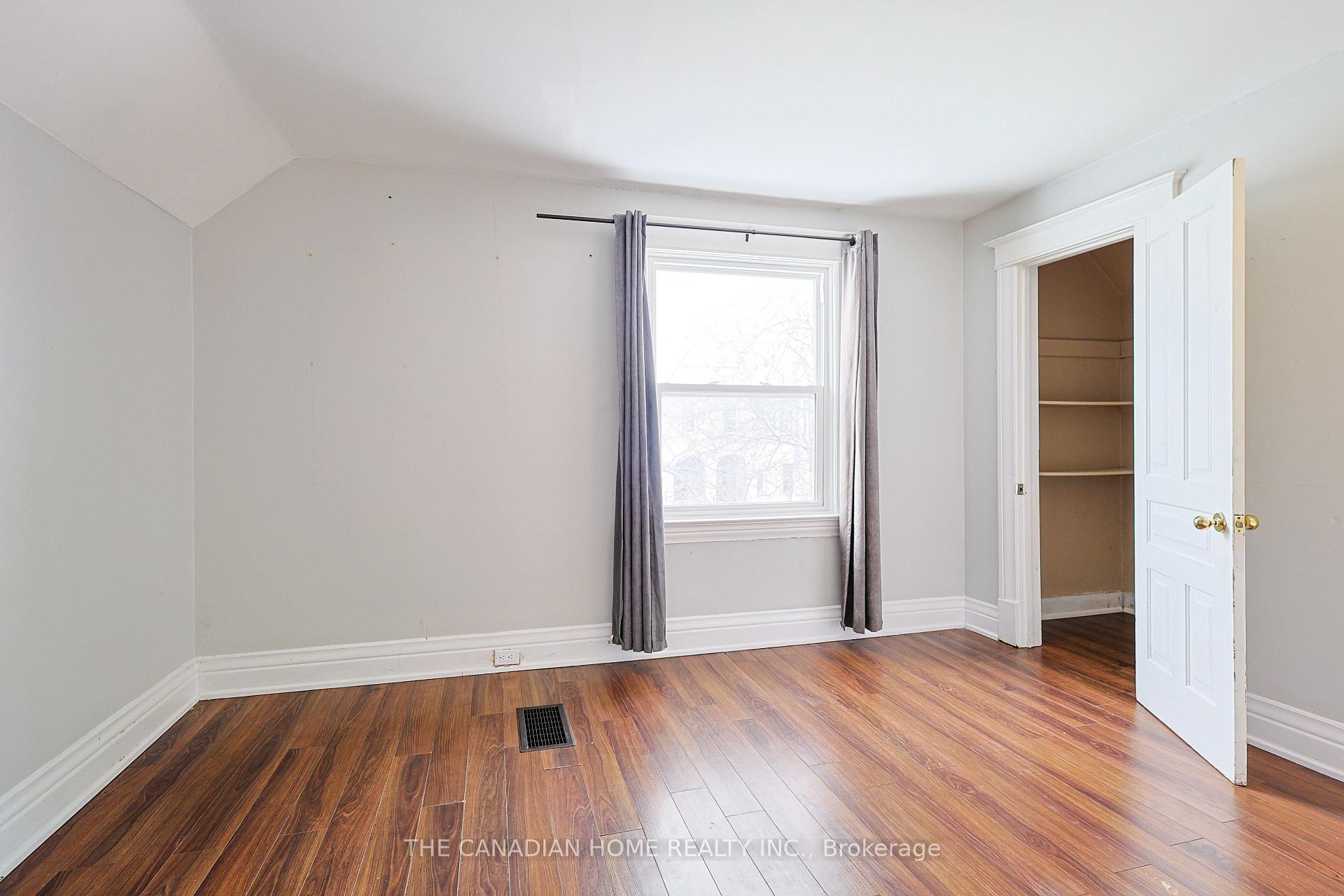 Photo 13 of 176 Church Street, St. Catharines, E. Chester — HOMEH