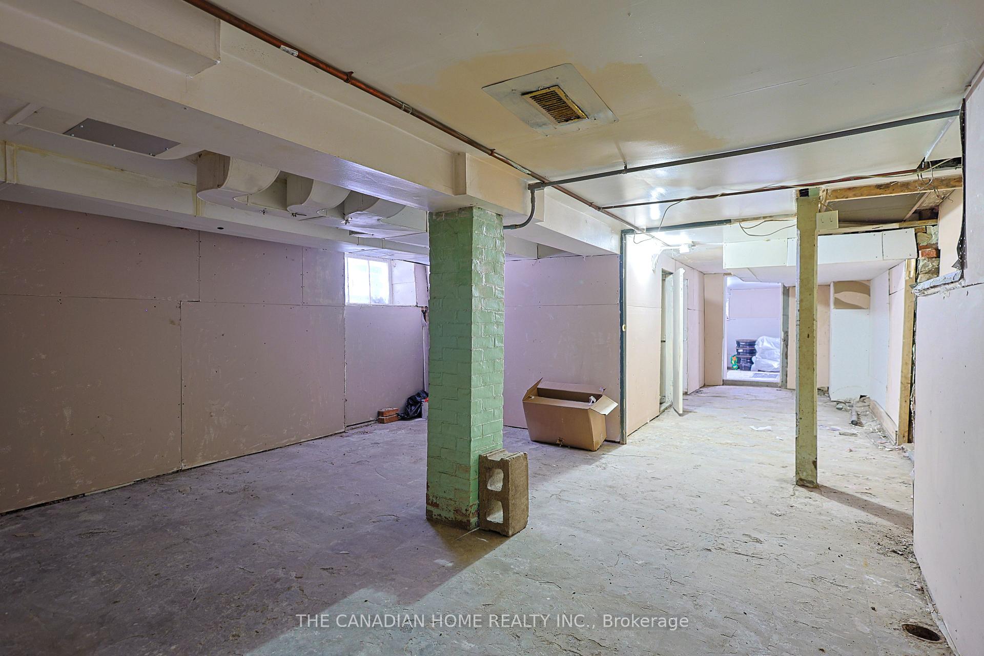 Photo 23 of 176 Church Street, St. Catharines, E. Chester — HOMEH