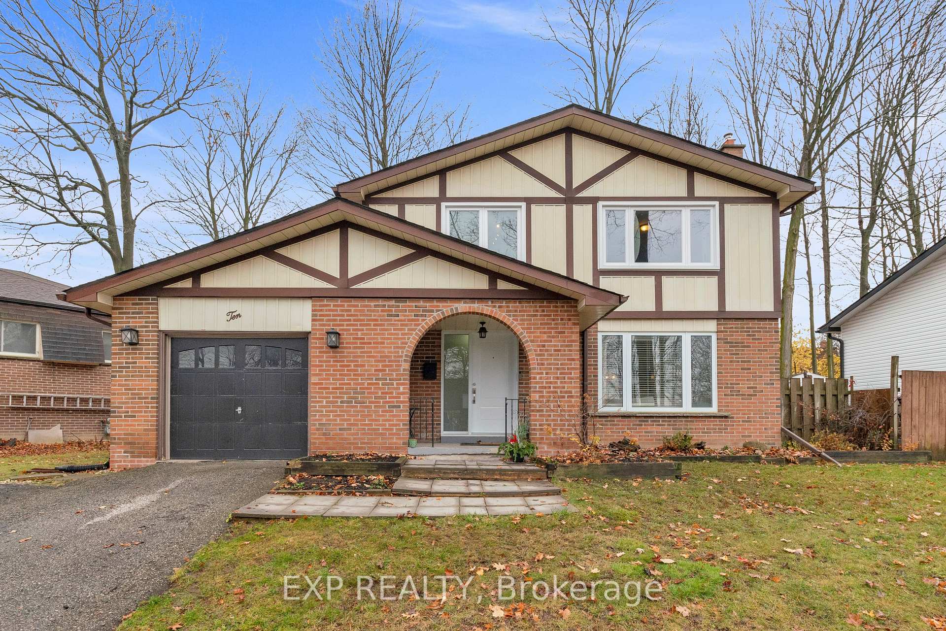 Photo 2 of 10 Birchwood Drive, Barrie, Cundles East — HOMEH