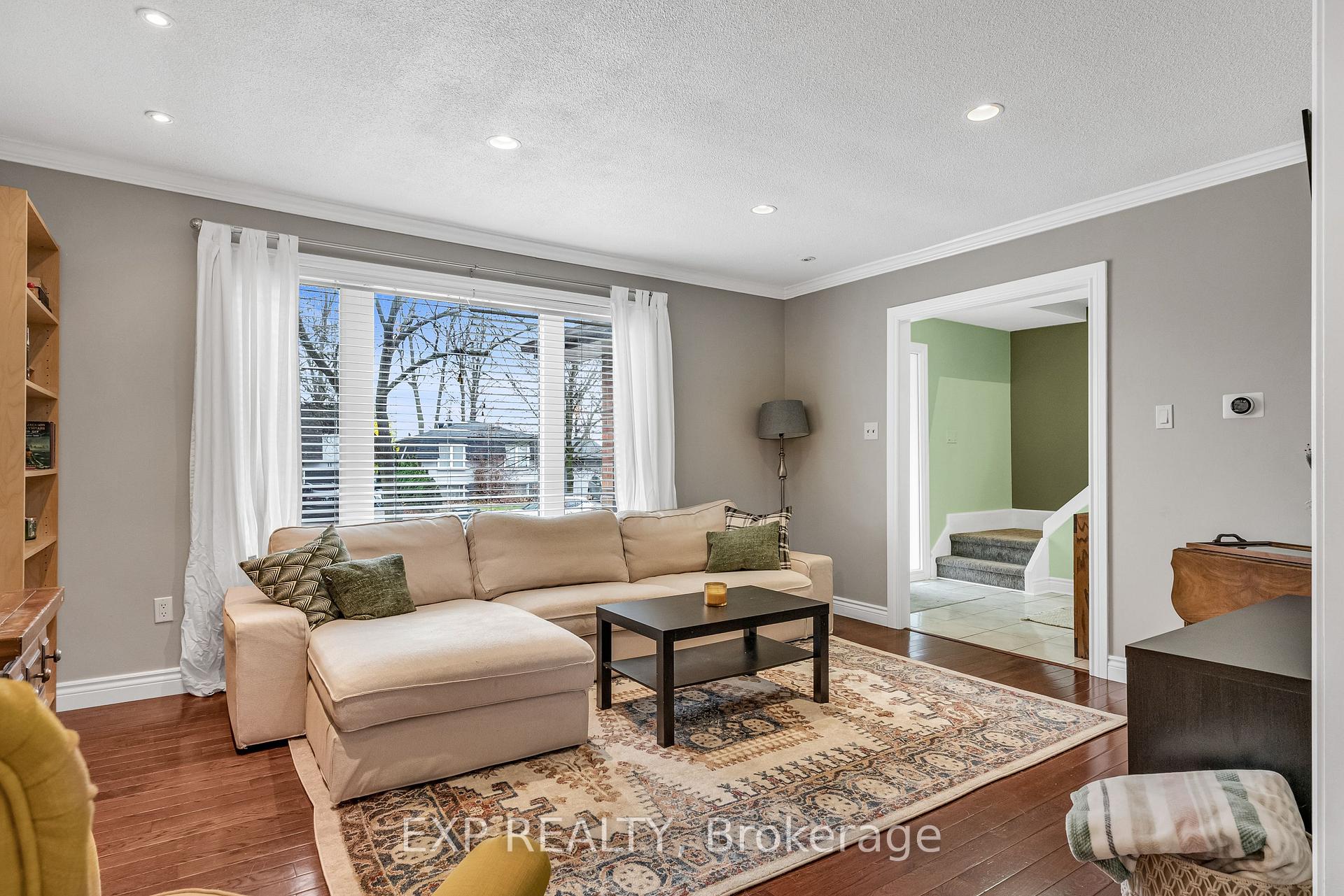 Photo 8 of 10 Birchwood Drive, Barrie, Cundles East — HOMEH
