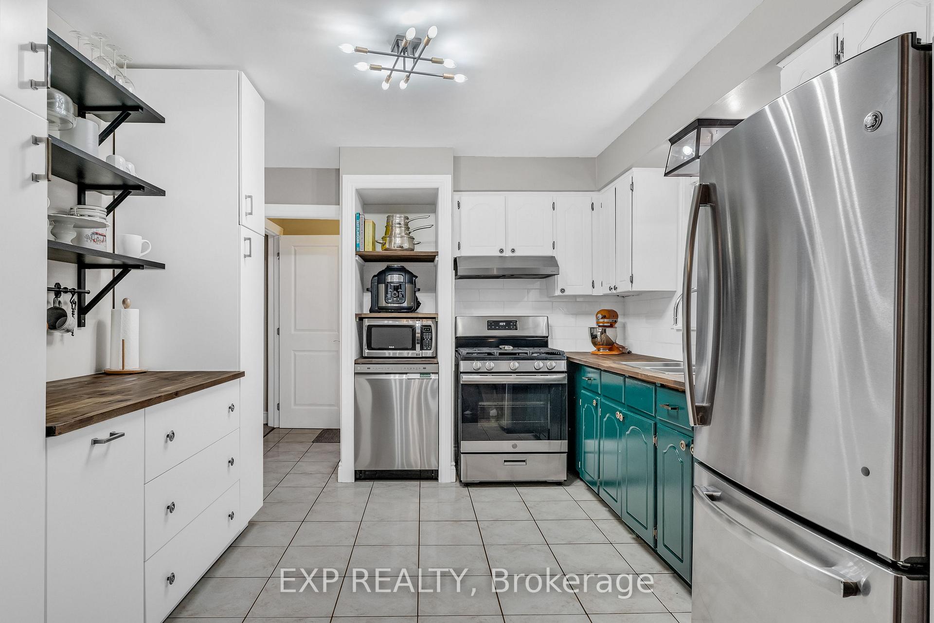 Photo 12 of 10 Birchwood Drive, Barrie, Cundles East — HOMEH