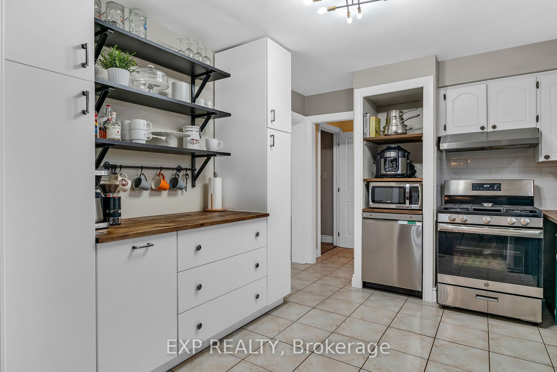 Photo 16 of 10 Birchwood Drive, Barrie, Cundles East — HOMEH