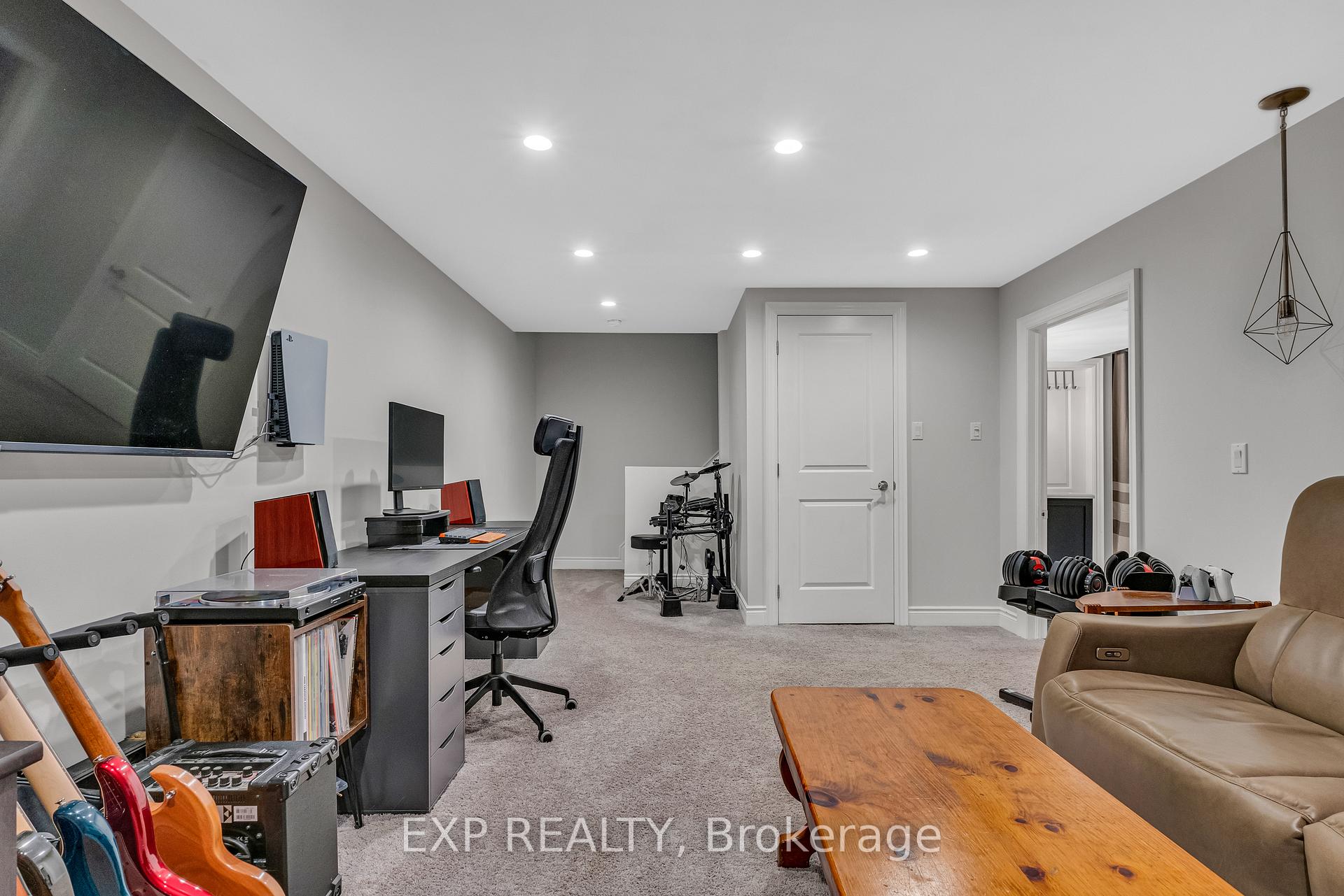 Photo 28 of 10 Birchwood Drive, Barrie, Cundles East — HOMEH