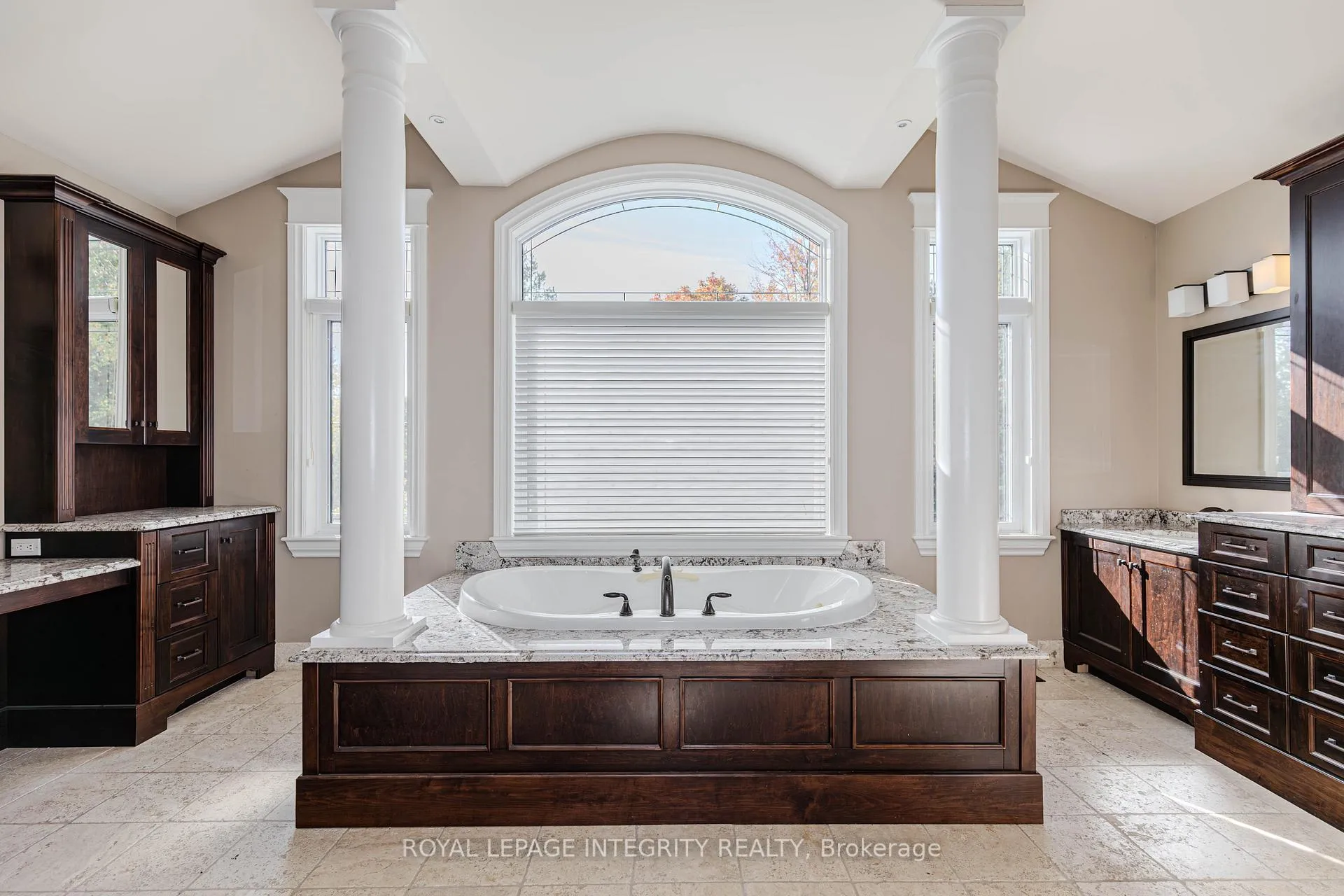 Photo 24 of 1326 Terrace Ridge Drive, Ottawa, Huntley Ward (South East) — HOMEH