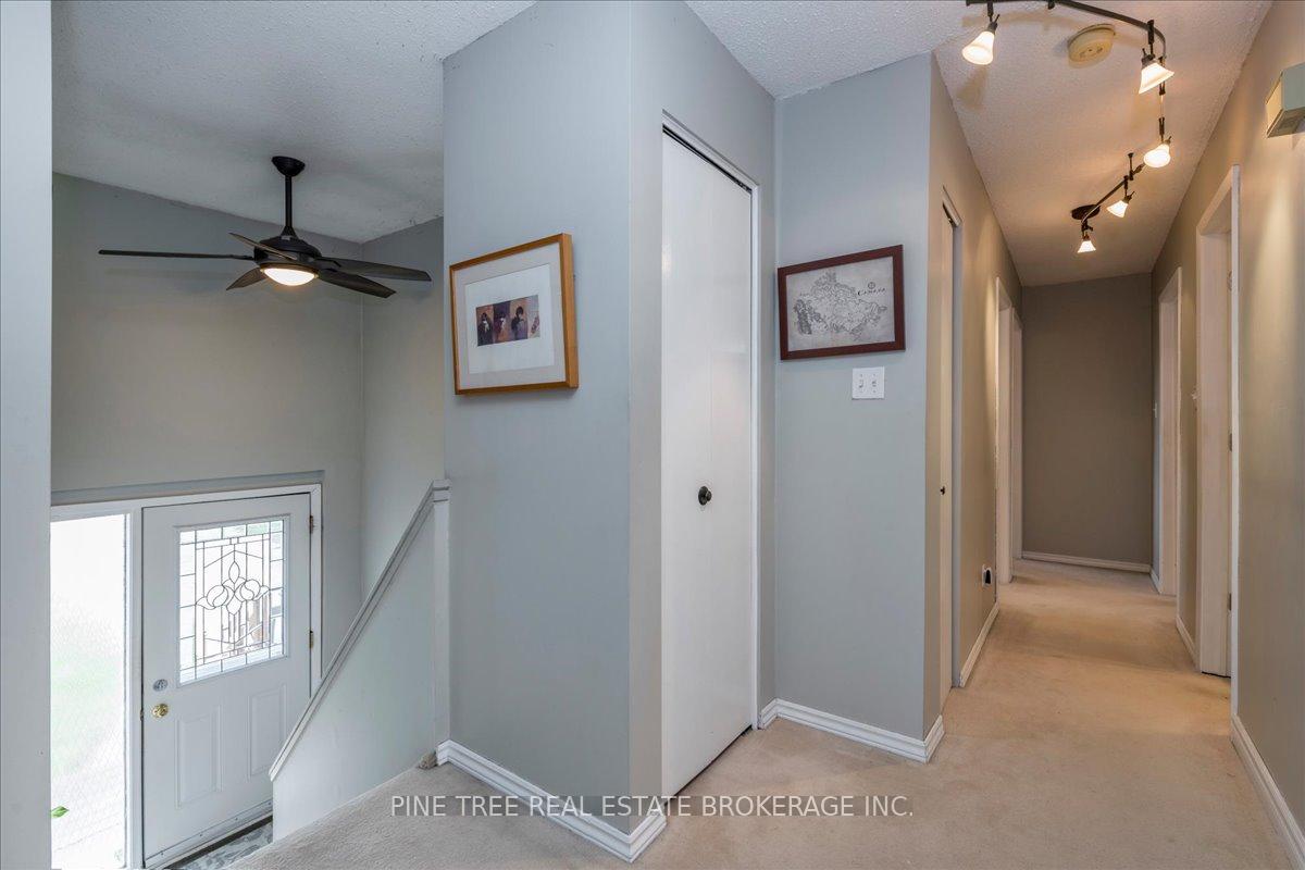 Photo 8 of 23 Brennan Avenue, Barrie, South Shore — HOMEH
