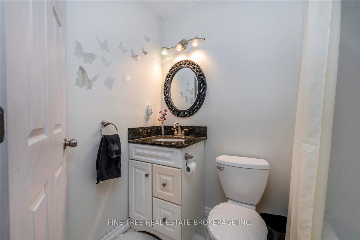 Photo 12 of 23 Brennan Avenue, Barrie, South Shore — HOMEH