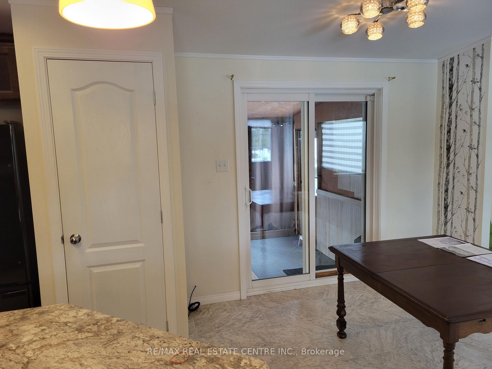 Photo 11 of 7 Pawlett Road, McKellar — HOMEH