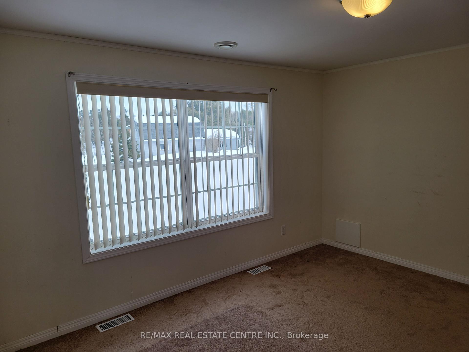Photo 14 of 7 Pawlett Road, McKellar — HOMEH
