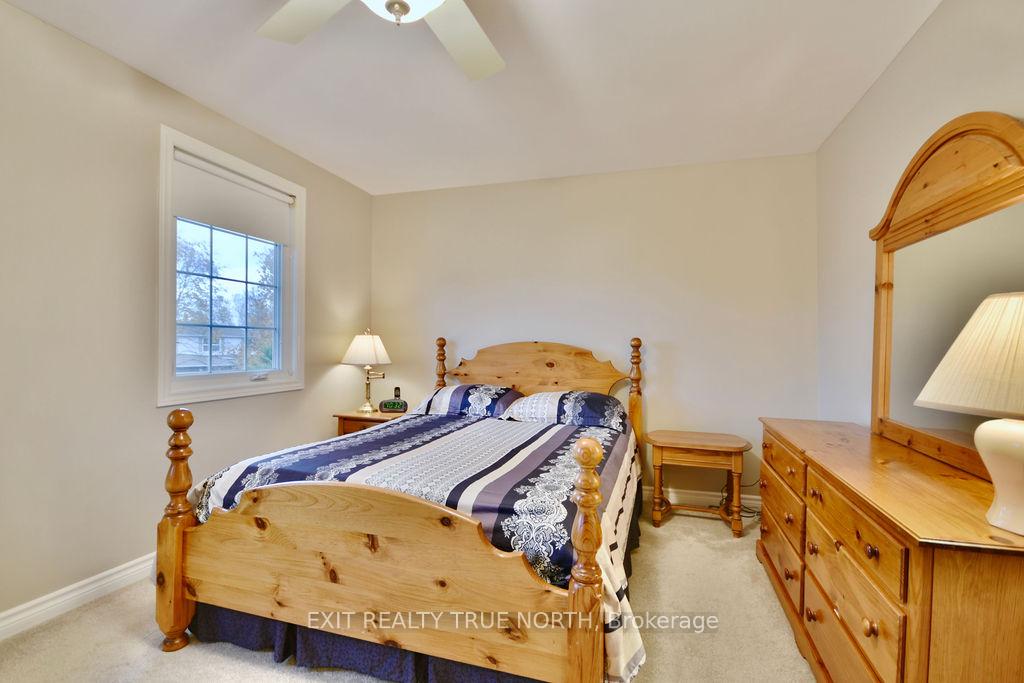 Photo 18 of 23 Debra Crescent, Barrie, Allandale Heights — HOMEH