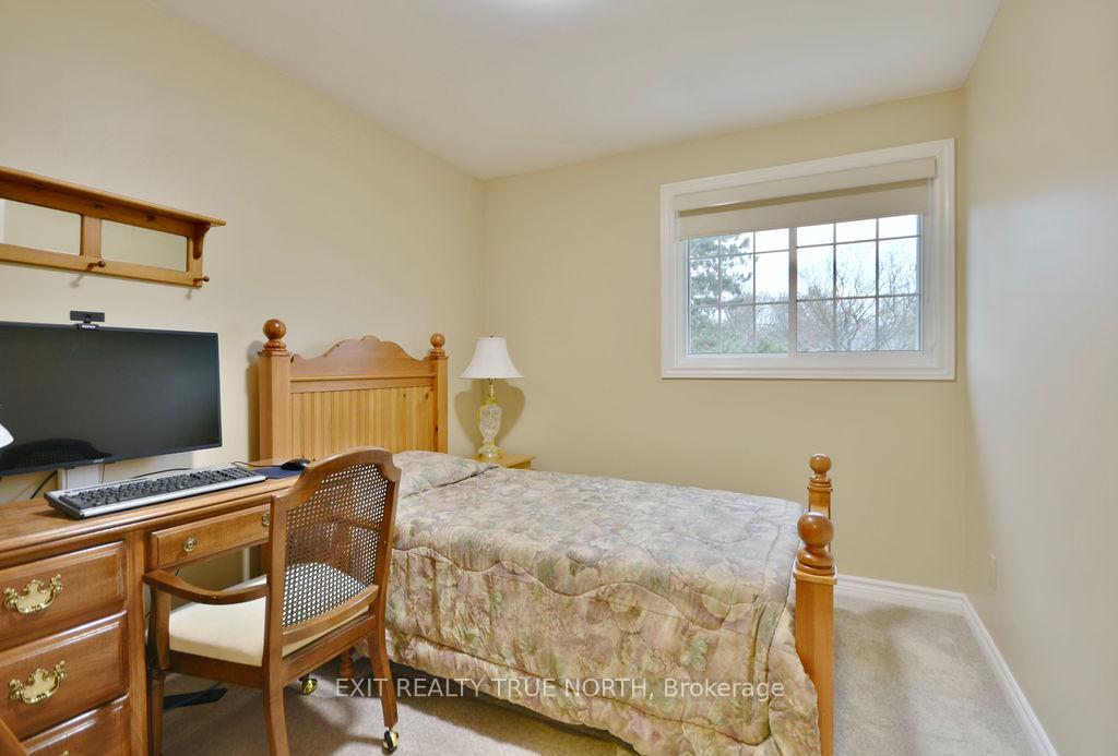 Photo 21 of 23 Debra Crescent, Barrie, Allandale Heights — HOMEH