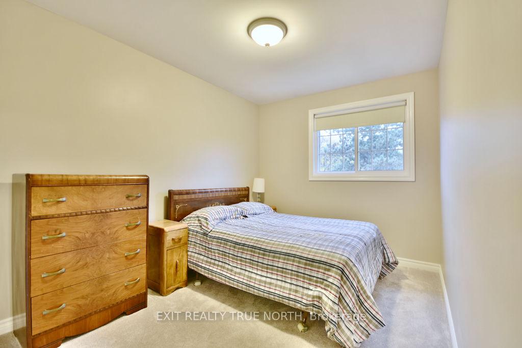 Photo 22 of 23 Debra Crescent, Barrie, Allandale Heights — HOMEH