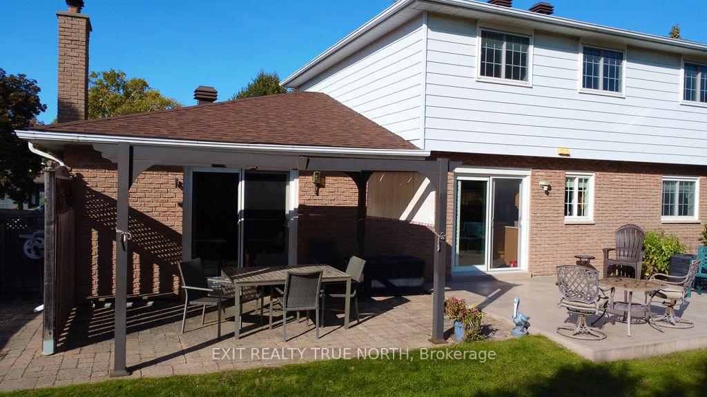 Photo 28 of 23 Debra Crescent, Barrie, Allandale Heights — HOMEH
