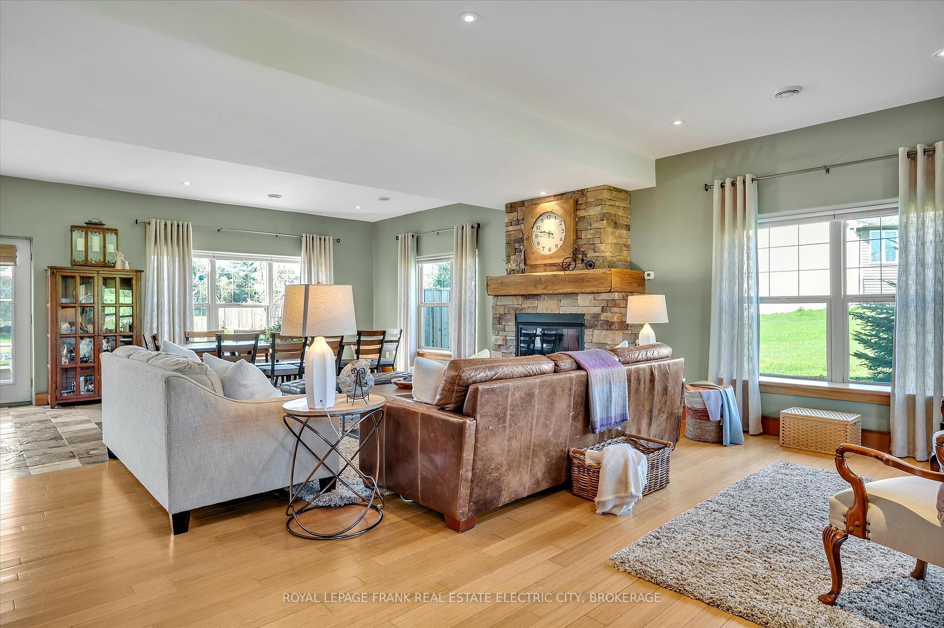 Photo 5 of 369 Douglas Road, Douro-Dummer — HOMEH