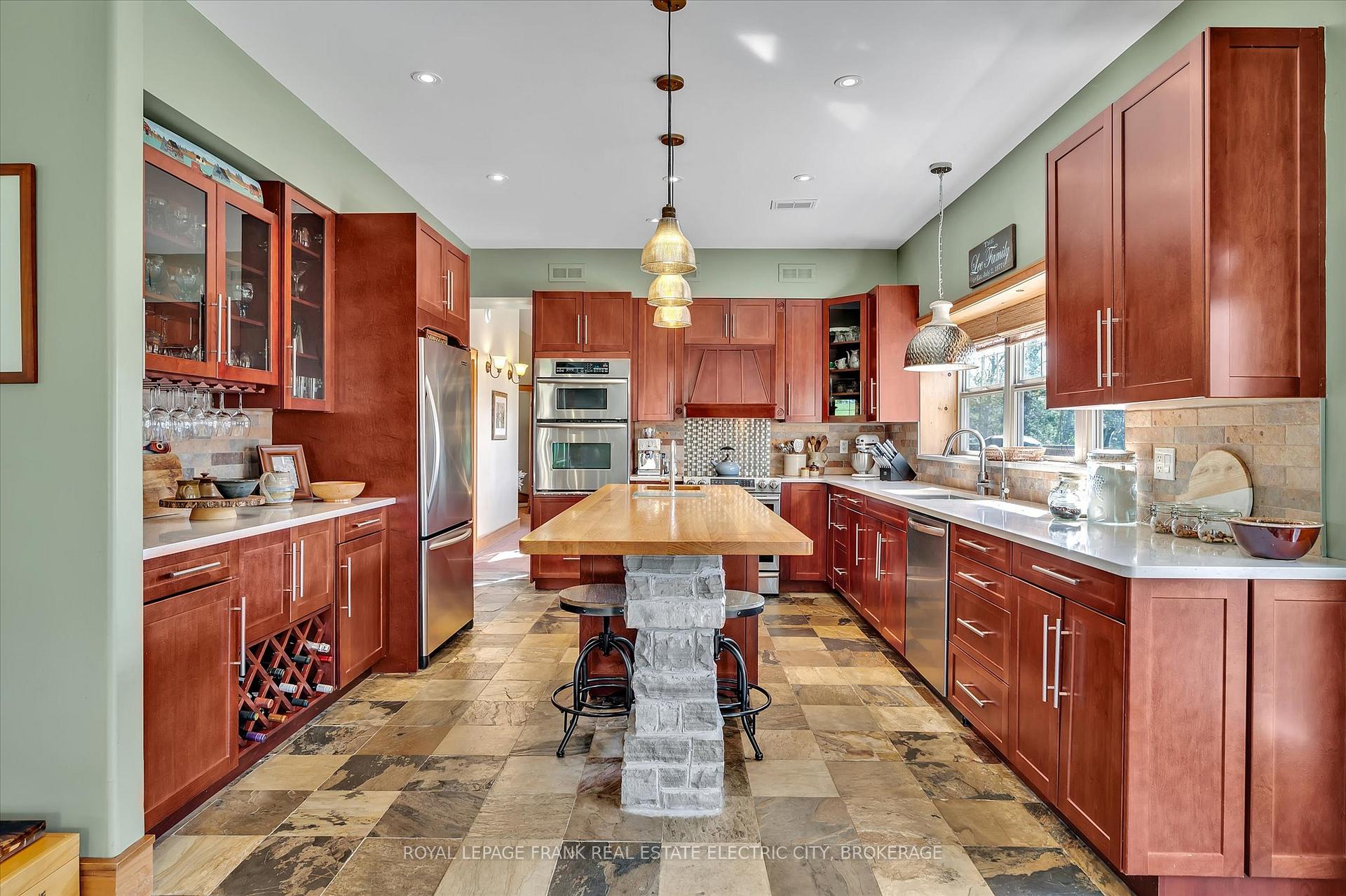 Photo 11 of 369 Douglas Road, Douro-Dummer — HOMEH