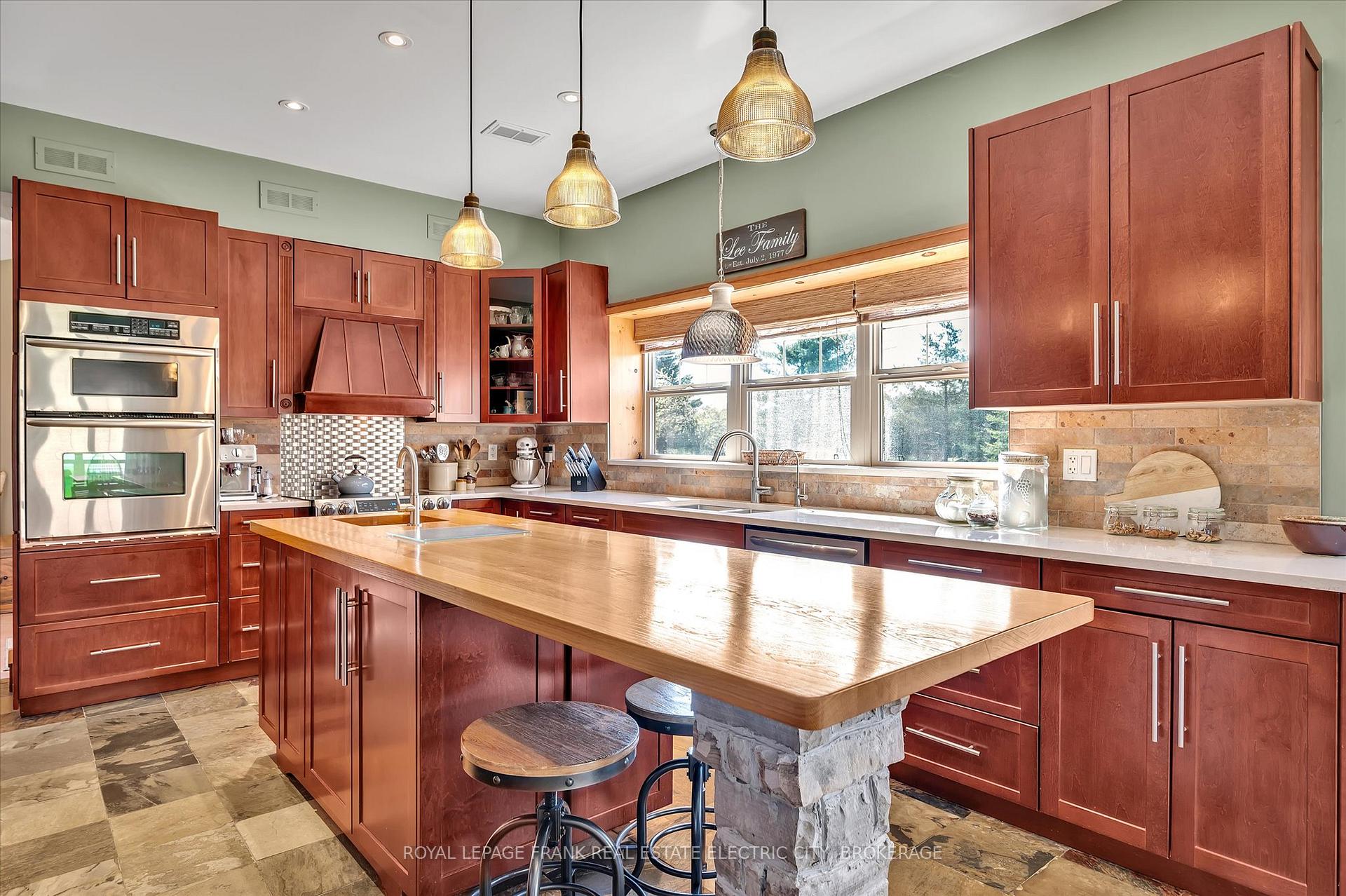 Photo 12 of 369 Douglas Road, Douro-Dummer — HOMEH